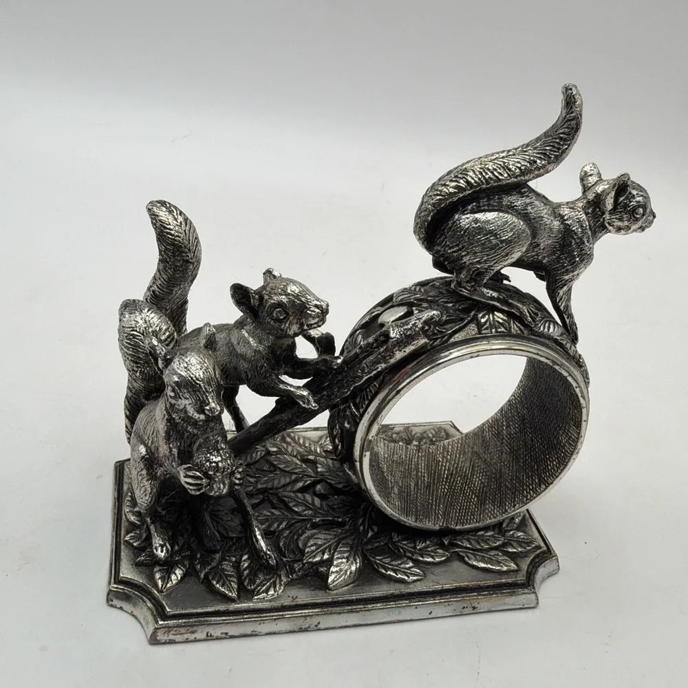 Franklin Mint Animals At Play Napkin Ring Silver Plate Squirrels Vintage 1977